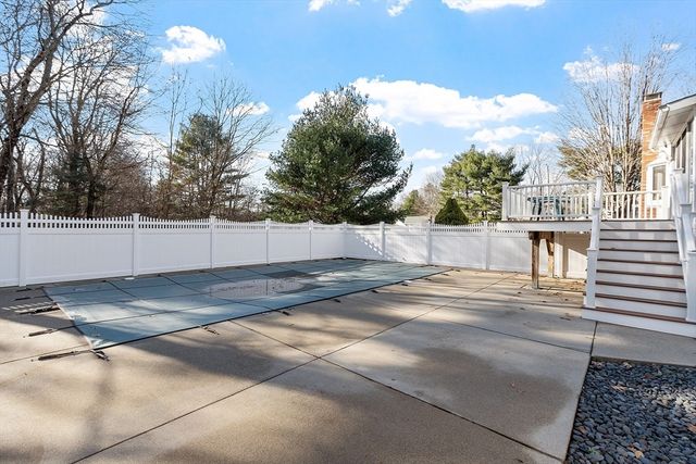 255 Mckeon Dr, North Attleboro, MA 02760