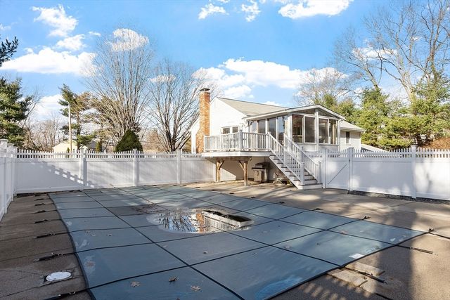 255 Mckeon Dr, North Attleboro, MA 02760