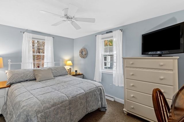 28 Little Pond Rd, Plymouth, MA 02360