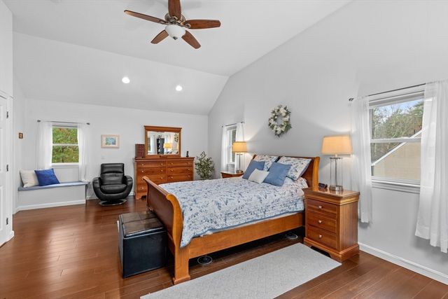 28 Little Pond Rd, Plymouth, MA 02360