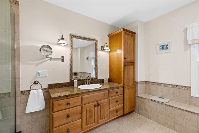 28 Little Pond Rd, Plymouth, MA 02360