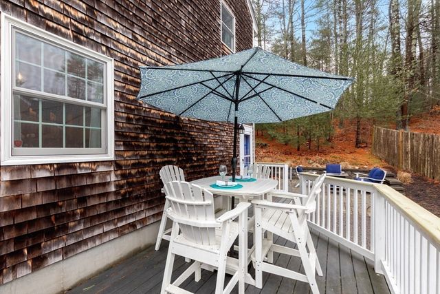 28 Little Pond Rd, Plymouth, MA 02360