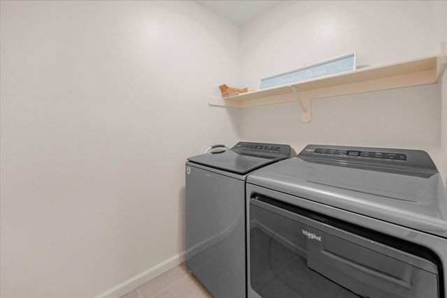 2216 Chism Avenue, Tulare, CA 93274