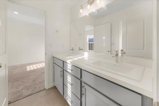 2216 Chism Avenue, Tulare, CA 93274