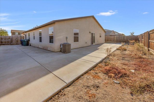 2216 Chism Avenue, Tulare, CA 93274