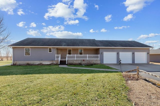 2849 262nd Street, Dewitt, IA 52742