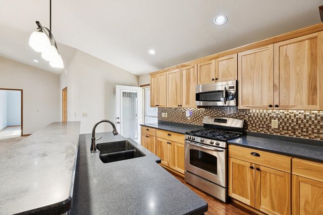 2849 262nd Street, Dewitt, IA 52742