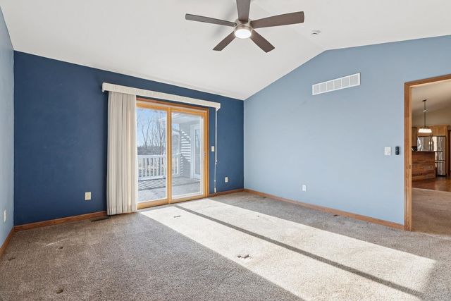 2849 262nd Street, Dewitt, IA 52742