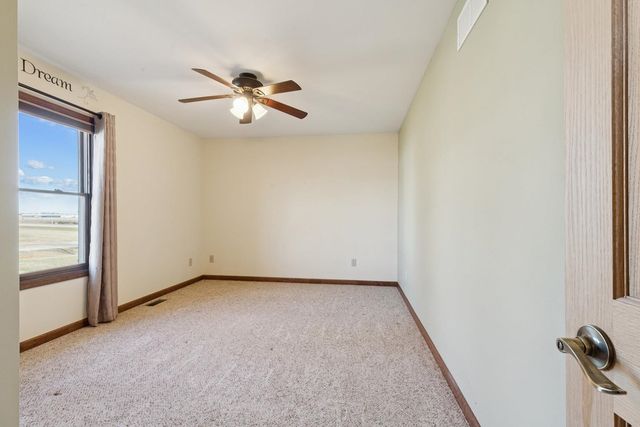 2849 262nd Street, Dewitt, IA 52742