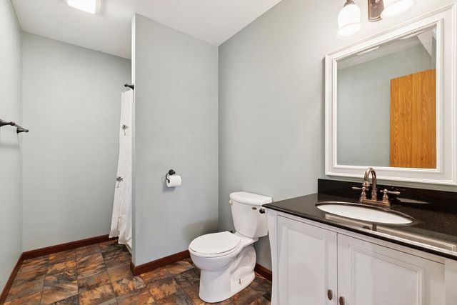 2849 262nd Street, Dewitt, IA 52742