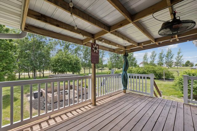 2849 262nd Street, De Witt, IA 52742