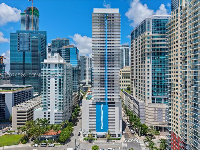 1200 Brickell Bay Dr 2205, Miami, FL 33131