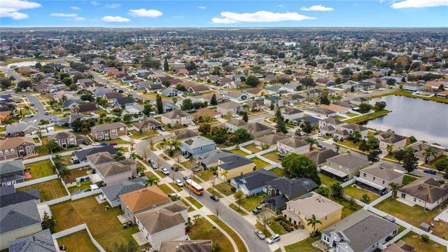 2620 HUNLEY LOOP, Kissimmee, FL 34743