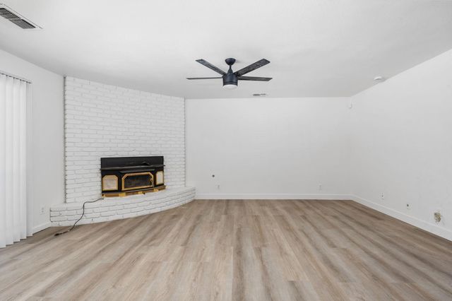 1284 N Riverview Avenue, Reedley, CA 93654