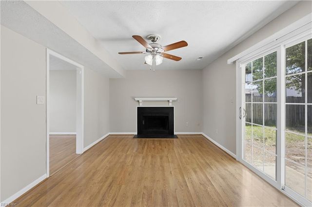 717 Mainsail DR, Newport News, VA 23608