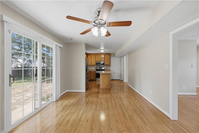 717 Mainsail DR, Newport News, VA 23608