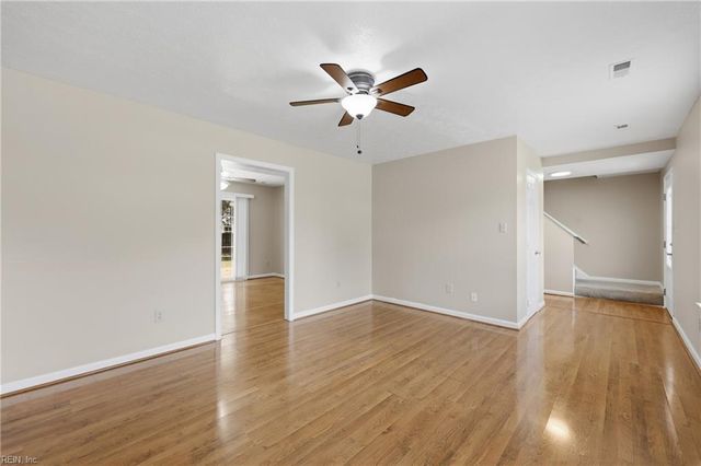 717 Mainsail DR, Newport News, VA 23608