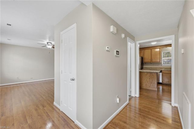 717 Mainsail DR, Newport News, VA 23608