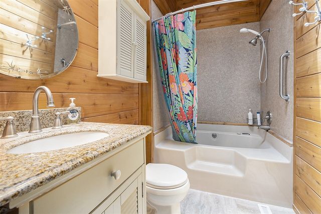 7035 W Filmore Road, Mears, MI 49436