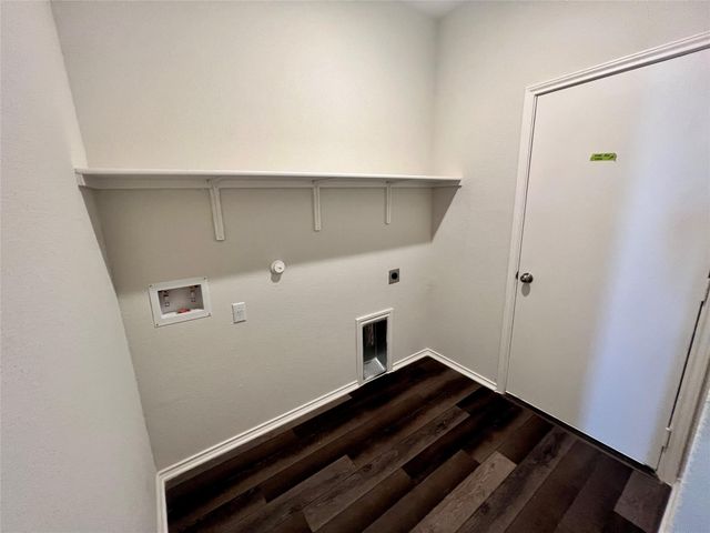 353 Grace Lilly DR, Buda, TX 78610