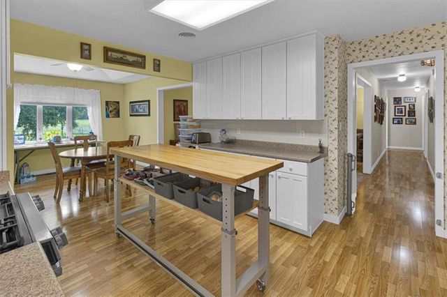 7129 SE 202nd Street, Holt, MO 64060