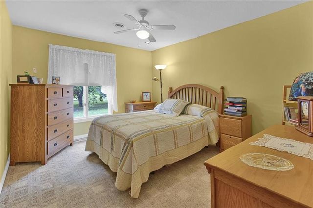 7129 SE 202nd Street, Holt, MO 64060