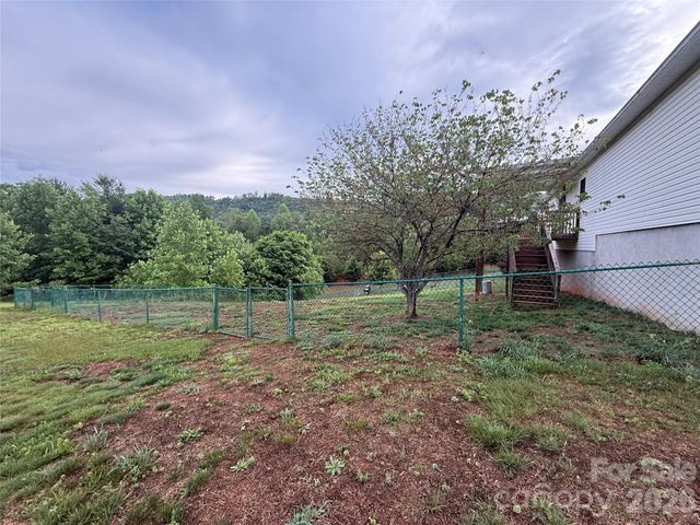 4460 Gouge Avenue, Morganton, NC 28655