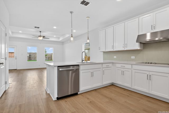 115 Peeps Ct., Adkins, TX 78101