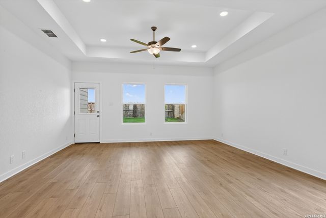 115 Peeps Ct., Adkins, TX 78101