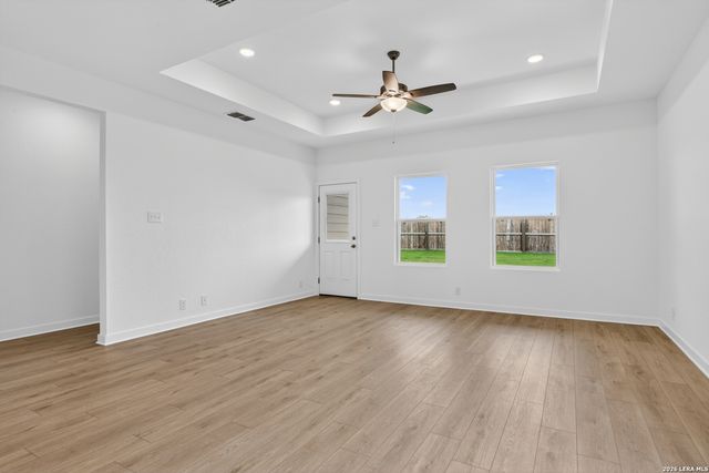 115 Peeps Ct., Adkins, TX 78101