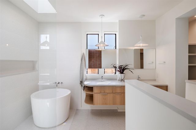 2112 Lawnmont Ave, Austin, TX 78756