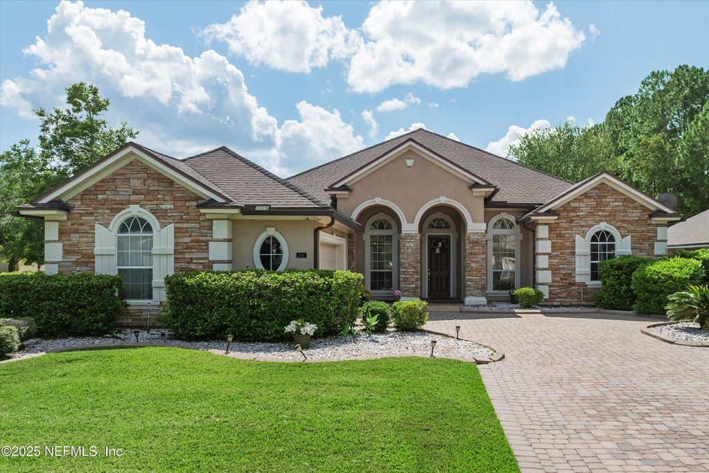 1016 GREEN PINE Circle, Orange Park, FL 32065