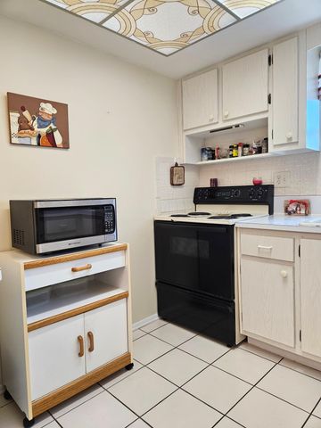 2950 Crosley Drive E C, West Palm Beach, FL 33415