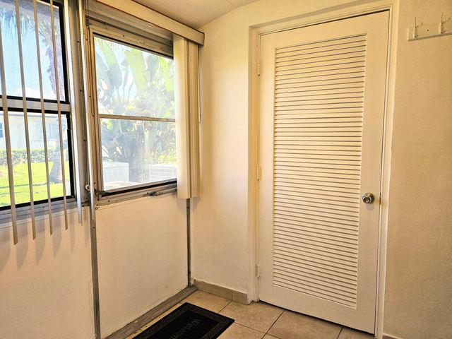 2950 Crosley Drive E C, West Palm Beach, FL 33415