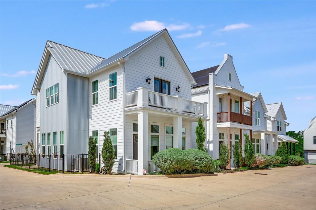 4407 Night Owl LN 12, Austin, TX 78723