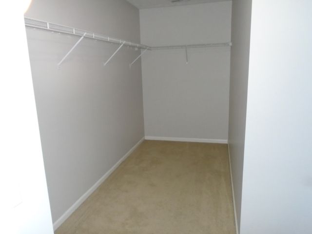 2097 S Woodgrove Way, New Palestine, IN 46163