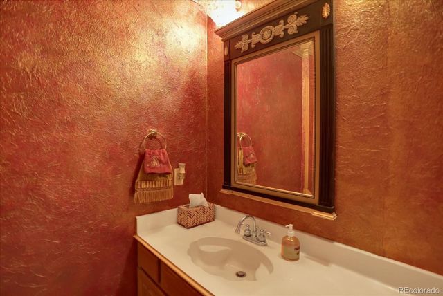 16627 W 1st Avenue, Golden, CO 80401