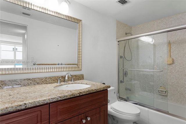 5001 Collins Ave 14C, Miami Beach, FL 33140