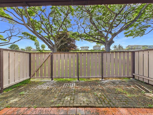94-055 Anania Drive 108, Mililani, HI 96789