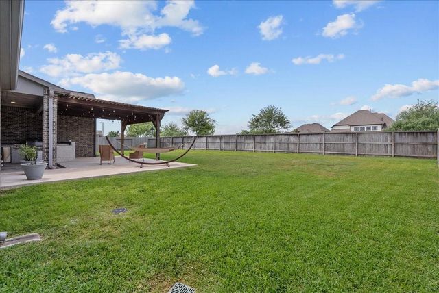 1704 Waterlilly River Lane, League City, TX 77573