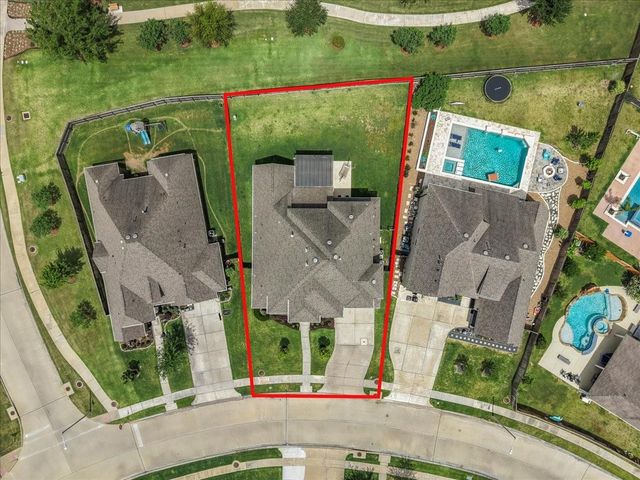 1704 Waterlilly River Lane, League City, TX 77573