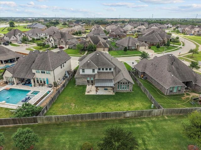 1704 Waterlilly River Lane, League City, TX 77573