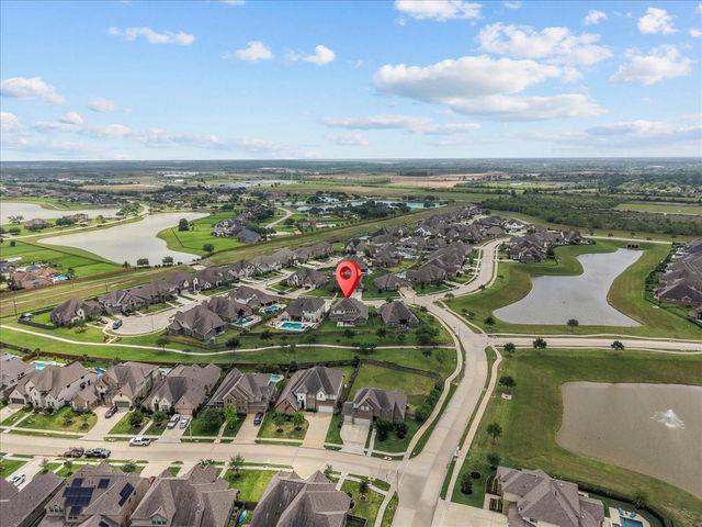 1704 Waterlilly River Lane, League City, TX 77573