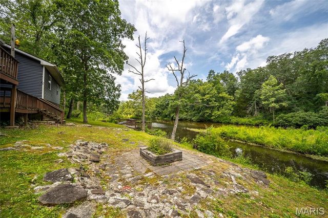 1056 S Deer Trail, Fredericktown, MO 63645
