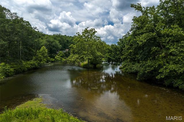1056 S Deer Trail, Fredericktown, MO 63645