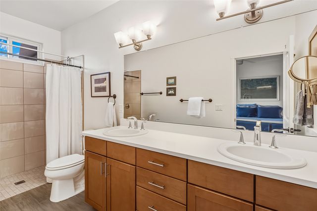 8 Via Harena, Santa Fe, NM 87507