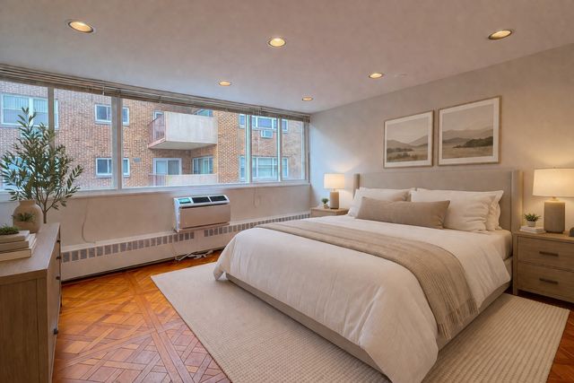 1516 Hinman Avenue 603, Evanston, IL 60201