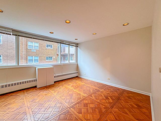 1516 Hinman Avenue 603, Evanston, IL 60201