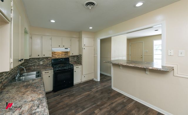 7447 Songwood Drive, Shreveport, LA 71129