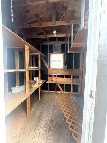 203 Franklin Road, Wharton, TX 77488